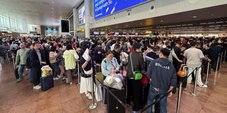 Kaos në aeroportet europiane pas një sulmi kibernetik, gjysma e fluturimeve në Bruksel anulohet.