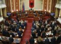Kërkesa për mocion me debat nga grupi parlamentar i Partisë Demokratike mbi programin e qeverisë