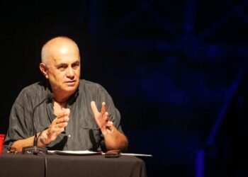 "Korrupsioni financiar përmes politikës" – Akademiku Fuga: A do ta shndërrojë Kuvendi i Shqipërisë në një "merkatë" futbolli?