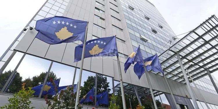 Kosova kërkon nga ndërkombëtarët një reagim për “befasinë” që ka planifikuar Serbia