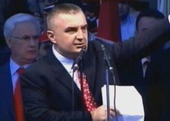 Kryemadhi kujton themelimin e LSI-së pas 21 vjetësh: Një iniciativë e sinqertë në momentet e vështira. Aty ku rënia shoqërohej me ngritjen me dinjitet.