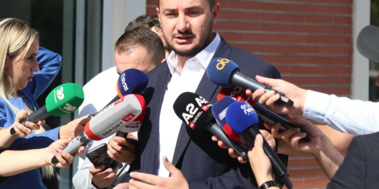 Kryesia e PD-së mblidhet, Salianji: Pas refuzimit të zgjedhjeve, opozita duhet të reagojë me forcë dhe të organizojë protesta.