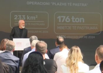 "Ksamili, plazh i shkatërruar" / Rama: Nuk duhet të jetë më viktimë e injorancës dhe shfrytëzimit që e trajton si tokë për pushtim, me shezlongë që kushtojnë shumë dhe rrezik për plagë nga gozhda e ndryshkur.