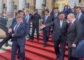 Kush do të ulet i pari në makinë, tensionet pas takimit Putin-Kim Jong Un, rezultati…