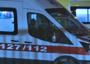 LAJM I FUNDIT: Një 57-vjeçare kineze gjendet pa shenja jete në taksinë e Durrësit.