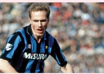 Legjenda Rummenigge: Më privuan nga goli i jetës me Interin, kapiteni i Milanit më dëmtoi.
