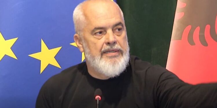 “Lirimi nga përgjegjësia për ata që vjedhin ujin”, Rama: Bashkitë nuk arritën të definojnë qartë kufirin mes atij që paguan dhe atij që vjedh.