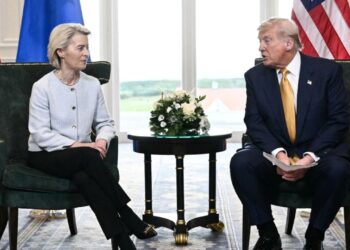Marrëveshja tregtare BE-SHBA: Shumica e europianëve besojnë se Von der Leyen përfiton nga dëshirat e Trumpit.