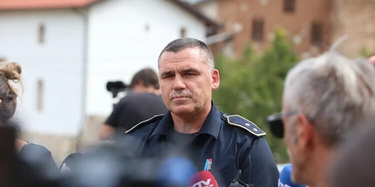 Mashtruesi identifikohet si Veton Elshani, një qytetar nga Zubin-Potoku dërgon 1,000 euro.