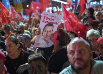 Më shumë se 50 mijë protestues në Ankara, kreu opozitar: Erdogan, a e ke parë ndonjëherë këtë shesh?