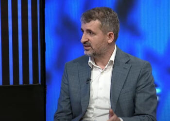 Miftaraj: Vetëvendosje si shembulli i shkeljeve të kushtetutës, keqqeverisjes dhe korrupsionit