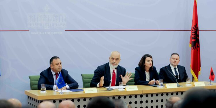 “Ministri u fokusua siç duhet”, Rama: Pasuritë e sekuestruara po menaxhohen me kujdes
