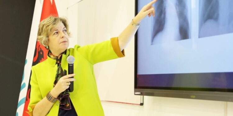 Mjekja italiane Evis Sula emërohet ministre e re e Shëndetësisë në Shqipëri.