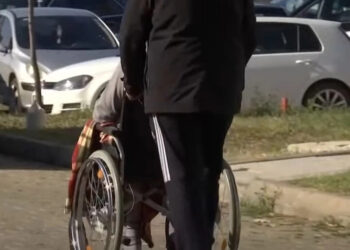 Mungesa e ekipeve mobile e bën më të vështirë aksesin në pension për individët me aftësi të kufizuara.