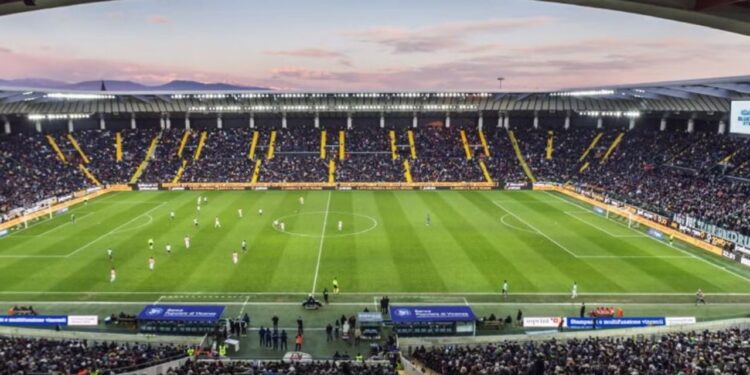 Ndeshja mes Italisë dhe Izraelit në pikëpyetje? Kryebashkiaku i Udine kërkon shtyrje, ndërsa Ministria e Brendshme thotë se mund të zhvillohet.