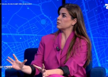 Ngjarja Kryesore: Shkarkimi i Veliajt nga Këshilli Bashkiak, gazetarja shpjegon se Rama priste dorëheqjen e tij.