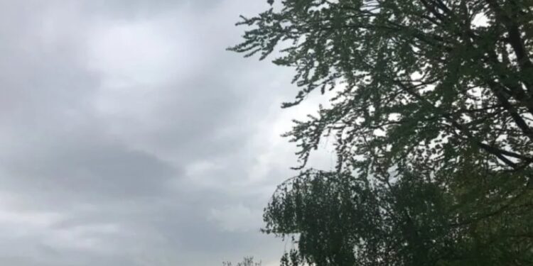Parashikimi i motit: Kushte atmosferike të paqëndrueshme, temperatura pritet të arrijnë këto nivele