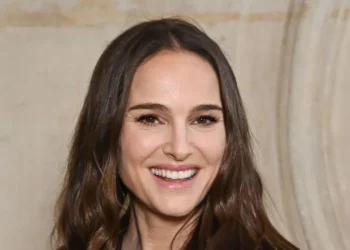 Pas tradhtisë së bashkëshortit, Natalie Portman gjen përsëri dashurinë: Shfaqen fotografi të reja të partnerit!