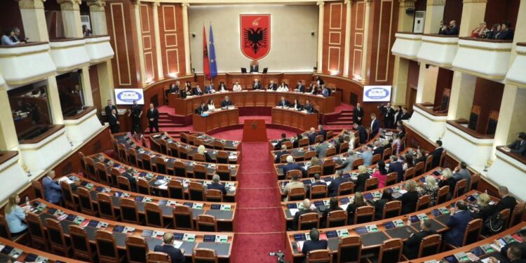 Peleshi: Kuvendi do të vazhdojë punën mbi programin qeveritar, duke u bazuar në Kushtetutë, Rregullore dhe Kodin Etik.