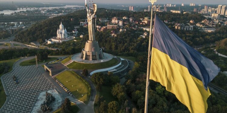 Plani i rinovuar për Ukrainën: Projekti amerikan zbulon një zonë neutrale pa prani trupash të NATO-s.