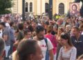 Protestat në Serbi rikthehen me një tubim masiv në Beograd: "Ne nuk harrojmë!"
Fillimi i muajit shtator solli protestat e mëdha në Serbi, duke shuar shpresat e qeverisë për qetësimin e situatës.