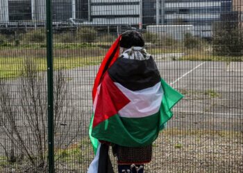 Protestat për Palestinën vazhdojnë, por fabrika e armëve izraelite në Britani mbyllet papritur.