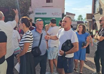 Protestë në Durrës: Banorët e qendrës historike kundër shpronësimeve dhe shembjeve të shtëpive dhe bizneseve