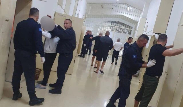 Proteste në Qendrën Korrektuese të Dubravës