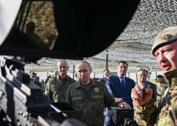 Puç me uniformë: Putin viziton stërvitjet ruso-bjelloruse, ku merrnin pjesë edhe ushtarë të SHBA-së