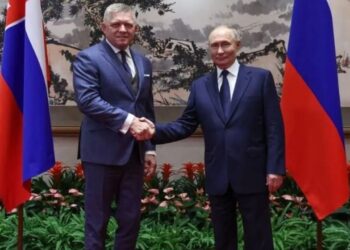 Putin i kërkon kryeministrit sllovak të ndalojë furnizimin me energji për Ukrainën