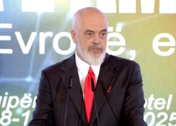Rama: Është e papranueshme të mos dimë për profesionistët e jashtëzakonshëm në diasporë, kërkon nga ambasadorët krijimin e një databaze