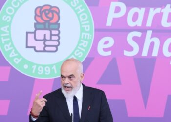 Rama ka një këshillë për deputetët e rinj: Nëse dëshironi të qëndroni edhe pas këtij mandati, kini kujdes nga praktikat e vjetra që do t’i takoni këtu.