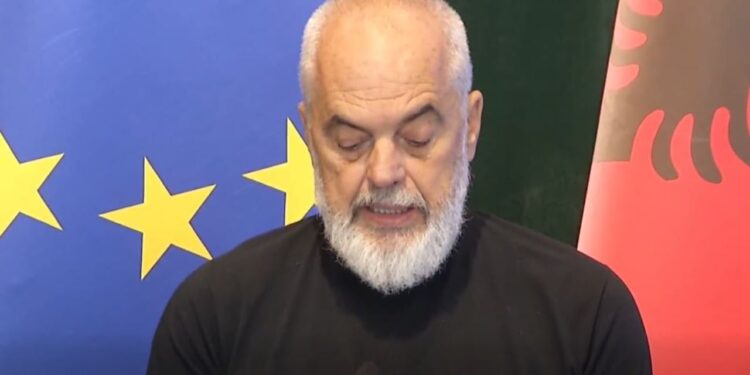 Rama kritikon menaxhimin e rrjetit të ujit: Qytetarët duan ujë në rubinet, jo decentralizim