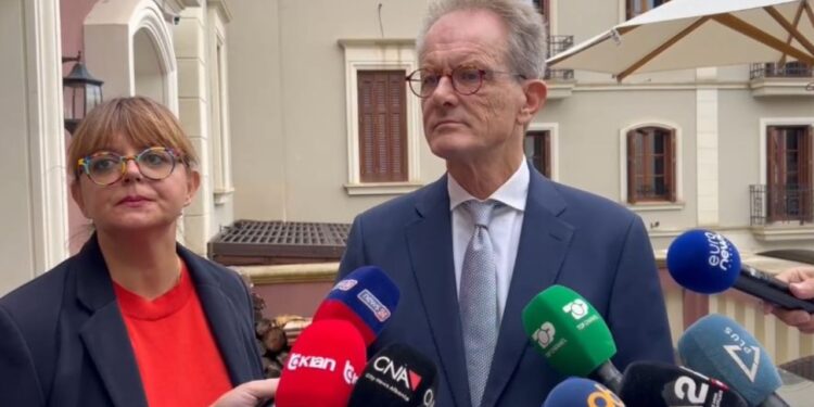 Rama sugjeron reduktimin e numrit të deputetëve; Ambasadori i Holandës: Çështje sovrane, çdo shtet ka të drejtën të përcaktojë strukturën e parlamentit të tij.