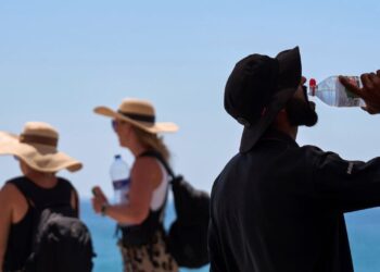 Raporti shokuese: Dy nga çdo tre vdekje këtë verë janë rezultat i nxehtësisë ekstreme, si është duke na goditur kriza klimatike në heshtje.
