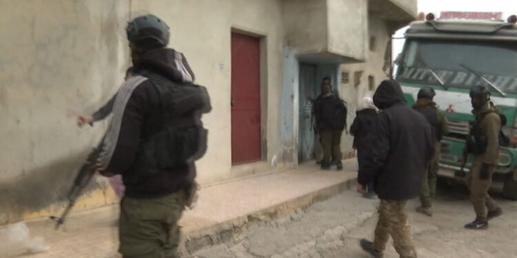 Rikthehen shqetësimet për ISIS-in në Europë, eliminohet militanti që po organizonte sulme.