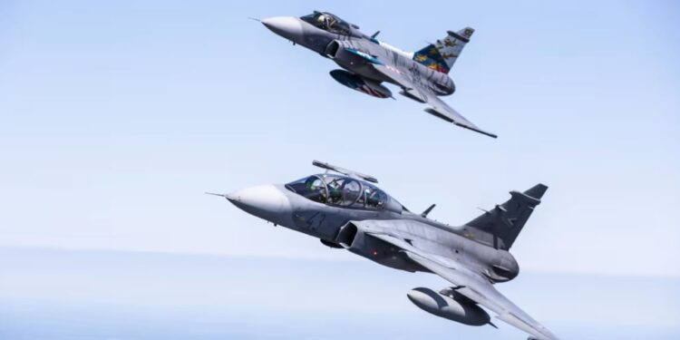 SHBA-të në gjendje gatishmërie, katër aeroplanë ushtarakë vuajnë në hapësirën ajrore të Alaskës.