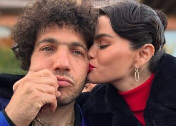 Selena Gomez dhe Benny Blanco, hapin rrugën drejt martesës – zbulohen detajet e ceremonisë së tyre.