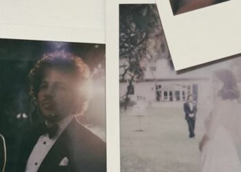 Selena Gomez po përfundon jetën e saj të beqarisë, lidhet me producentin Benny Blanco në martesë.