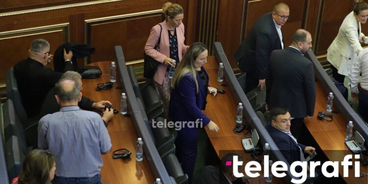 Serbia kërkon nga Gjykata Kushtetuese masa të përkohshme për formimin e Kuvendit - Telegrafi