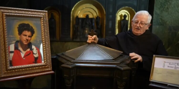 Simbol i besimit për të rinjtë, humbet jetën 15-vjeçari: Carlo Acutis shpallet shenjti i parë i mijëvjeçarit nga Papa Leon.