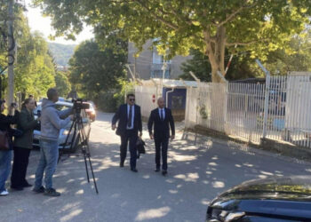 Simiq përballet me akuzat për sulmin ndaj gazetarëve në Leposaviq.