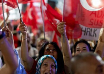 Skandal në Stamboll: Arrestohet një tjetër kryebashkiak i CHP-së, së bashku me 47 zyrtarë të tjerë, tensionet politike në Turqi intensifikohen