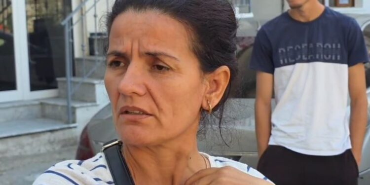 Skema piramidale/ “Shko luaj si të tjerët”, nëna e një të arrestuari: Ia dhashë vetë paratë djalit. Nuk e dinit që ishte në të gabuar.