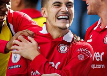 Sylvinho triumfon, ylli shqiptar tregon shkëlqim me gol dhe asist në Angli, sërish shpallet lojtari më i mirë i ndeshjes.