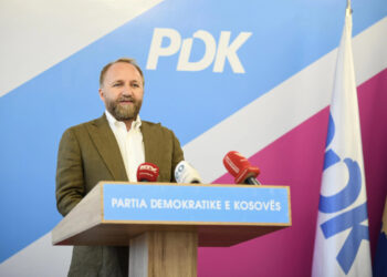 Tahiri: Kurti është i shqetësuar për veprimet ruse, por Kosovën e ka vendosur vetë në anën e saj