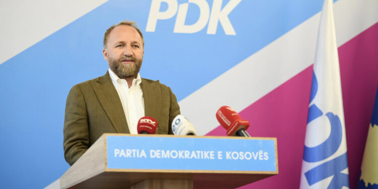 Tahiri: Kurti është i shqetësuar për veprimet ruse, por Kosovën e ka vendosur vetë në anën e saj