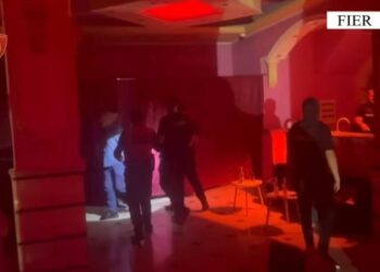Të arrestuar tre organizatorët dhe dy gra nga Uganda për prostitucion në një lokal në Mbrostar të Fierit.