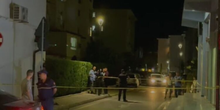 Të shtëna me armë në Kukës, policia forcon sigurinë pranë lagjes 4 të qytetit.