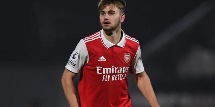 Tragjedia në futbollin anglez: Ish-talenti i akademisë së Arsenalit ndërron jetë pas një dëmtimi të rëndë në kokë.